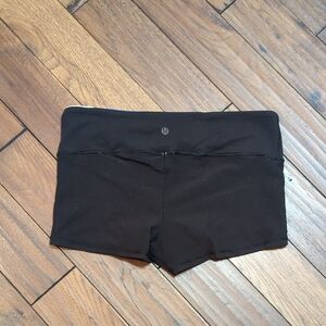 Lululemon Reversible Bike Shorts Size 10